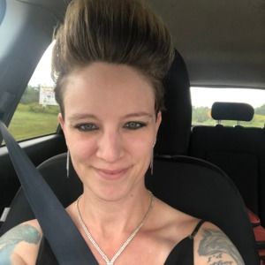 Meet your Posher, Stef